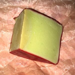 Lush’s (discontinued version) of Avacodo co wash solid shampoo